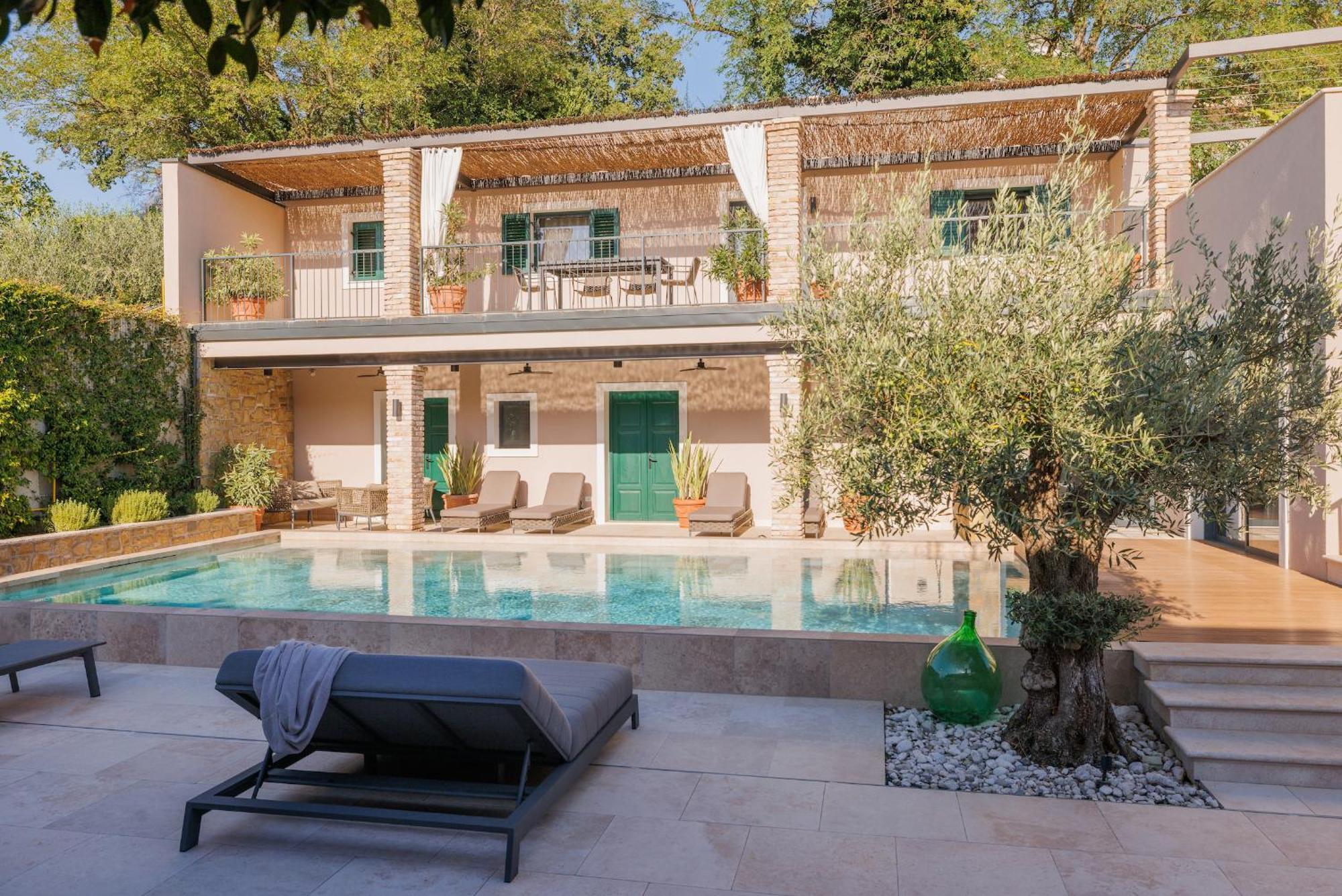 Vila Robida & Spa Črni Kal 部屋 写真
