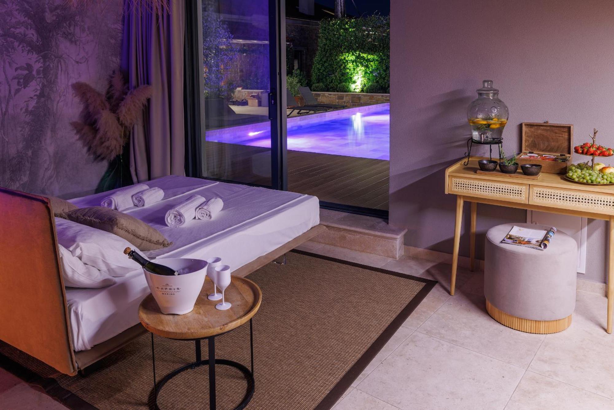 Vila Robida & Spa Črni Kal エクステリア 写真